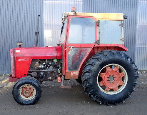 salg af Massey Ferguson 290 tractor