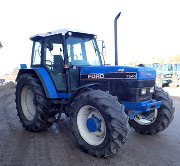 salg af New Holland 7840 traktor