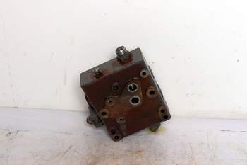 salg af Massey Ferguson 5480  Hydraulic trailer brake valve