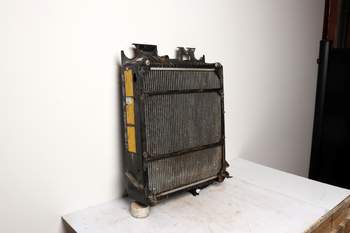 salg af Massey Ferguson 5480  Water Radiator