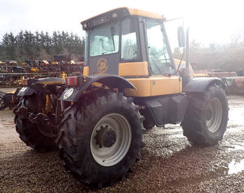 salg af JCB 155T-40 tractor