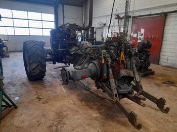 salg af New Holland 8360 traktor