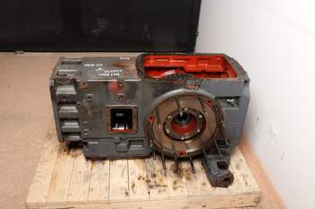 salg af New Holland 8360  Rear Transmission