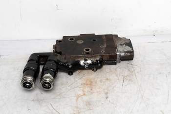 salg af New Holland T6030  Remote control valve