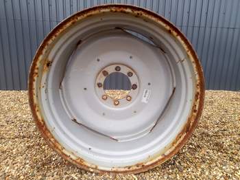 salg af Deutz-Fahr Agrotron 150.7 RIGHT Rear Rim