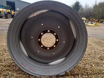 salg af Deutz-Fahr Agrotron 150.7 RIGHT Rear Rim