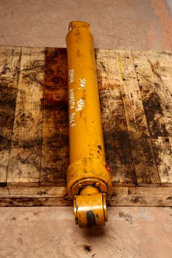 salg af Skovlcylinder Hydrema 906 F