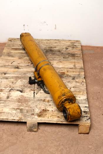 salg af Hydrema 906 F  Hydraulic Cylinder