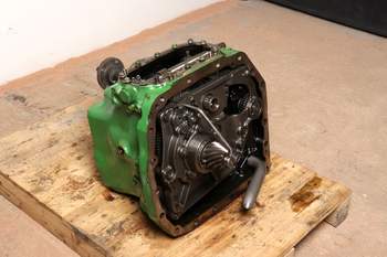 salg af John Deere 5090 M  Transmission