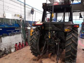 salg af Case 4230 XL traktor