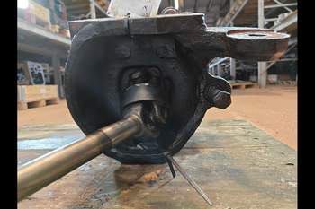 salg af Endandtrieb Vorderachse Case 4230 XL RECHT
