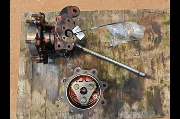 salg af Endandtrieb Vorderachse Case 4230 XL RECHT