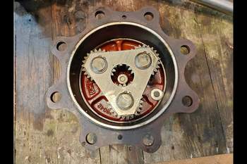 salg af Endandtrieb Vorderachse Case 4230 XL RECHT