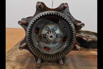 salg af Endandtrieb Vorderachse Case 4230 XL RECHT