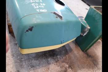 salg af John Deere 2040 S  Engine Hood