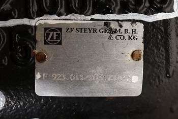 salg af Getriebe Case CVX120 