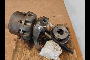 salg af Slutdrev Claas Xerion 3800 Højre