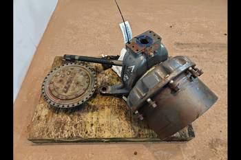 salg af Slutdrev Claas Xerion 3800 Venstre