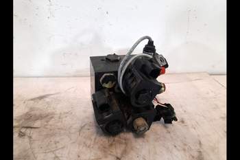 salg af Hydraulikventil New Holland BB980