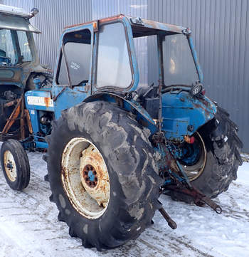 salg af Ford 3000 traktor