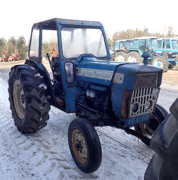 salg af Ford 3000 traktor