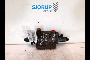 salg af Deutz-Fahr Agrotron TTV630  Hydraulic lift valve