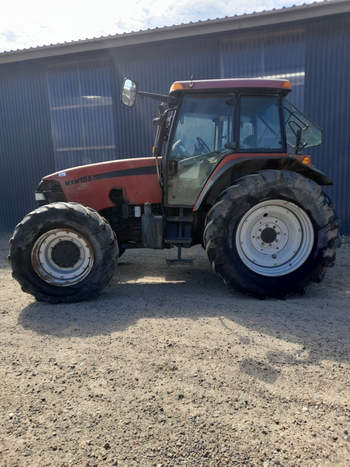 salg af Case MXM155 tractor