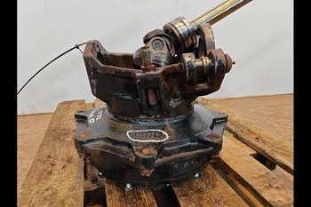 salg af Endandtrieb Vorderachse Case MXM155 RECHT