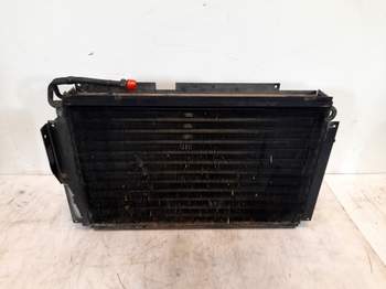 salg af Case MXM155  Condenser