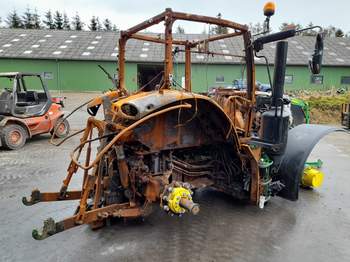 salg af John Deere 6215R tractor