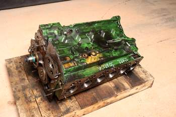 salg af Begagnade shortblock John Deere 6215R 