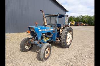 salg af Ford 4000 traktor