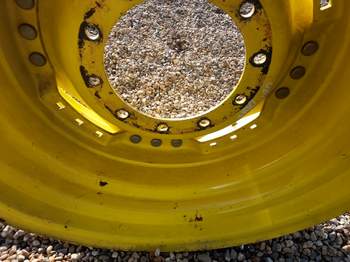 salg af John Deere 7810 LEFT Front Rim