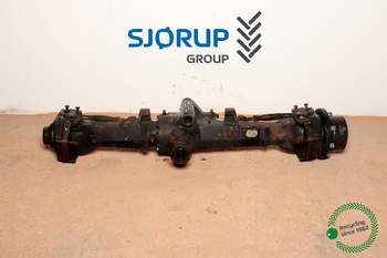 Deutz-Fahr Agrotron 135  Disassembled front axle