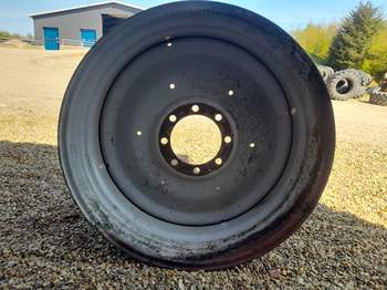 salg af Deutz-Fahr Agrotron 135 RIGHT Rear Rim