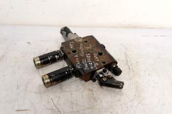 salg af Deutz-Fahr Agrotron 135  Remote control valve