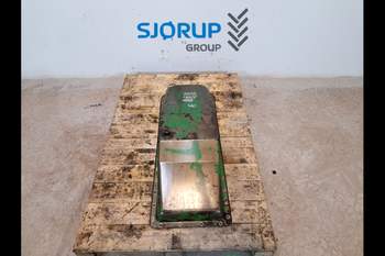 John Deere 6910  Oil Pan