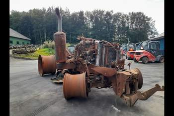 salg af New Holland T8.380 traktor