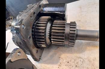 salg af PTO New Holland T8.380