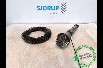Valtra T213  Differential, Rear Trransmission