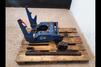 salg af Ford 8240  Pick Up Hitch