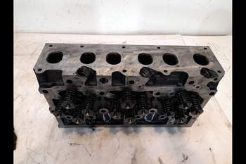 salg af Massey Ferguson 7718S  Cylinder Head