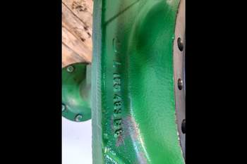 salg af John Deere 6620 LEFT Rear Axle