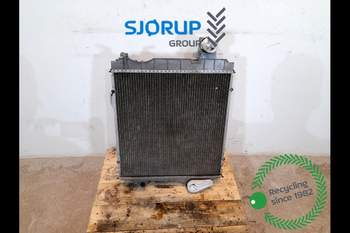 John Deere 6620  Water Radiator