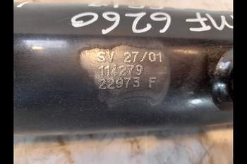 salg af Massey Ferguson 6260 RIGHT Lift Cylinder