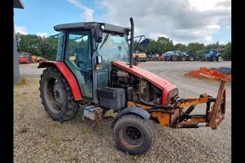 salg af Massey Ferguson 4225 traktor