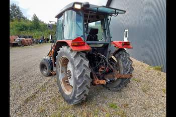 salg af Massey Ferguson 4225 traktor