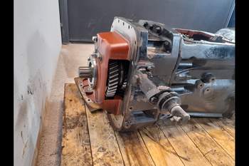 salg af Massey Ferguson 4225  Transmission