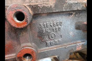 salg af New Holland M115 RIGHT Rear Axle