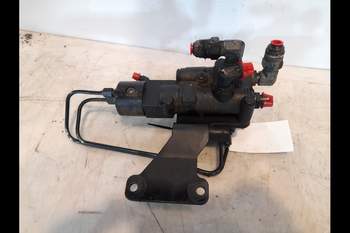 salg af Valtra T202  Hydraulic brake valve